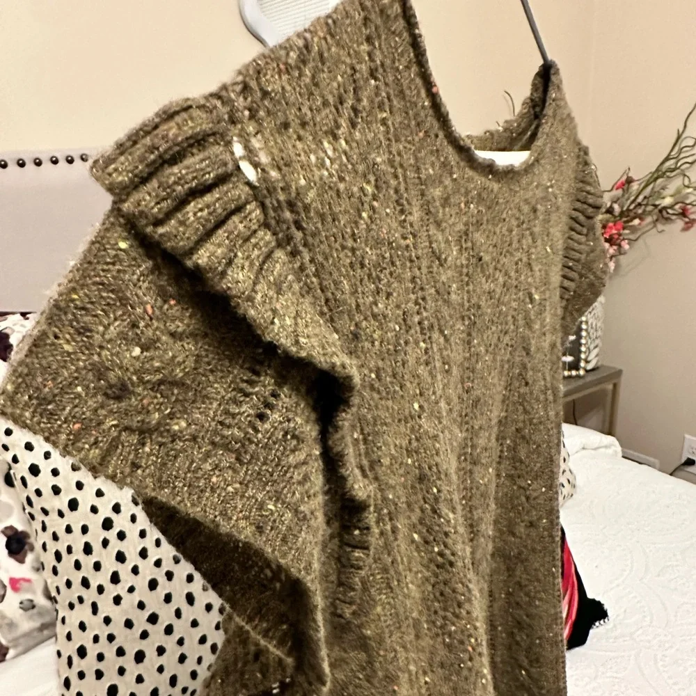 Ulla Johnson Amara Olive Green Cashmere Flutter Sleeve Top size 6 - Picture 5 of 6